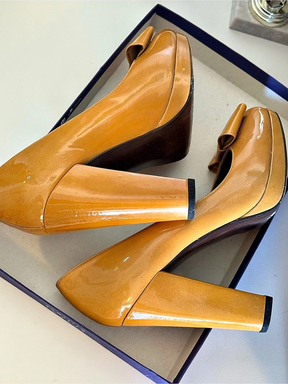 Stuart Weitzman Patent Bow Wedge Heels Orange US 9